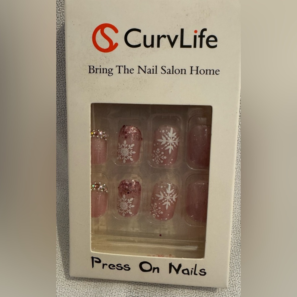 NIB Curve Life Press On Nails - Pink Snowflake Design